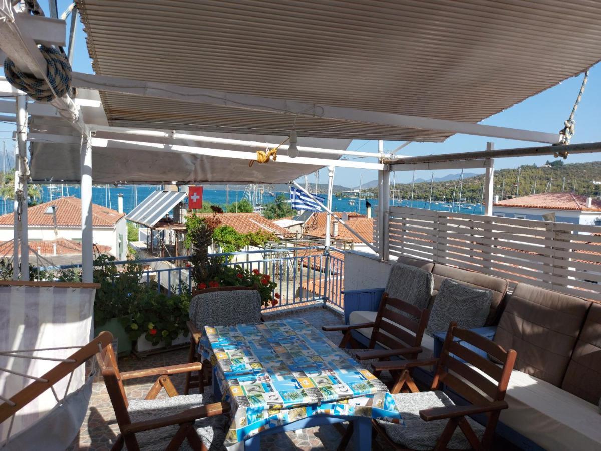 Nikos Rooms And Studios Poros Town Luaran gambar