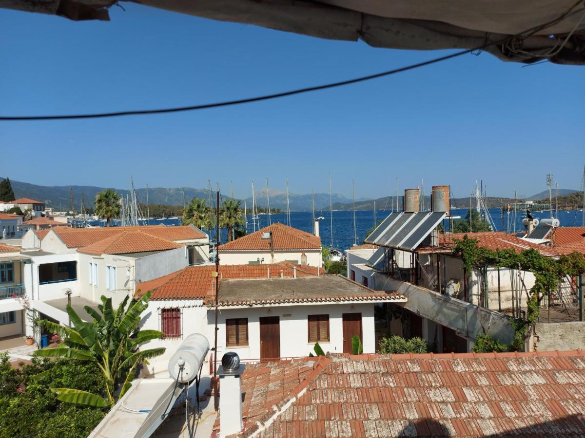 Nikos Rooms And Studios Poros Town Luaran gambar
